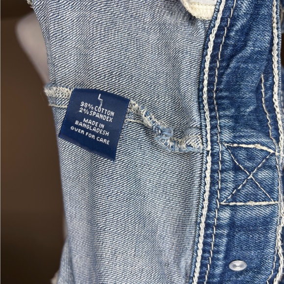 Classic Distressed Blue Denim Jacket - Picture 6 of 6